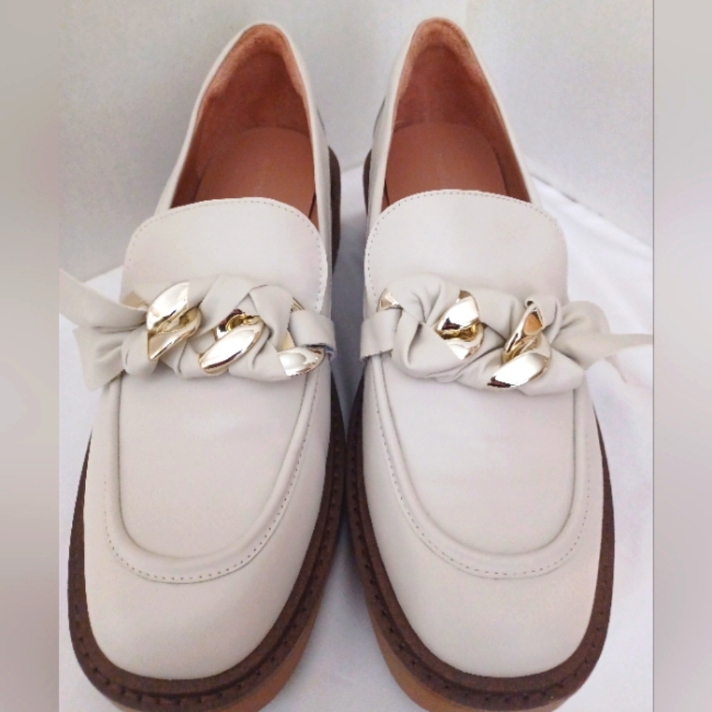 Nordstrom Notrinity Lea chunky lug-sole loafer with silver hardware-Size 10